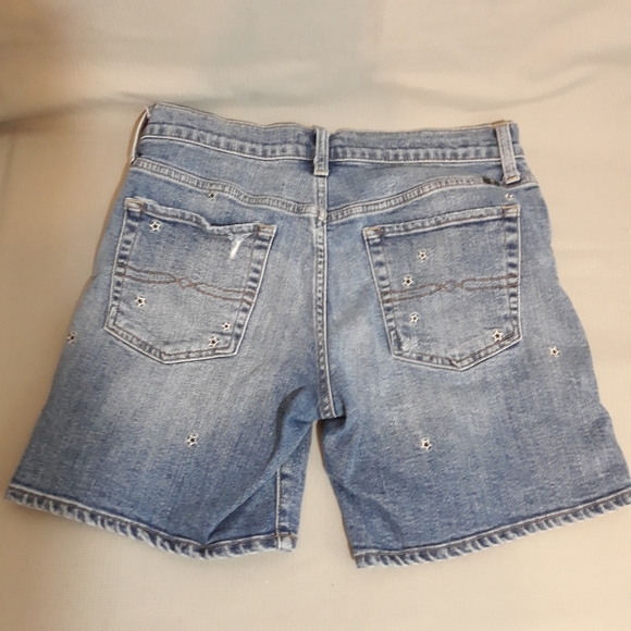 Lucky Brand Roll Up Shorts - Picture 4 of 8